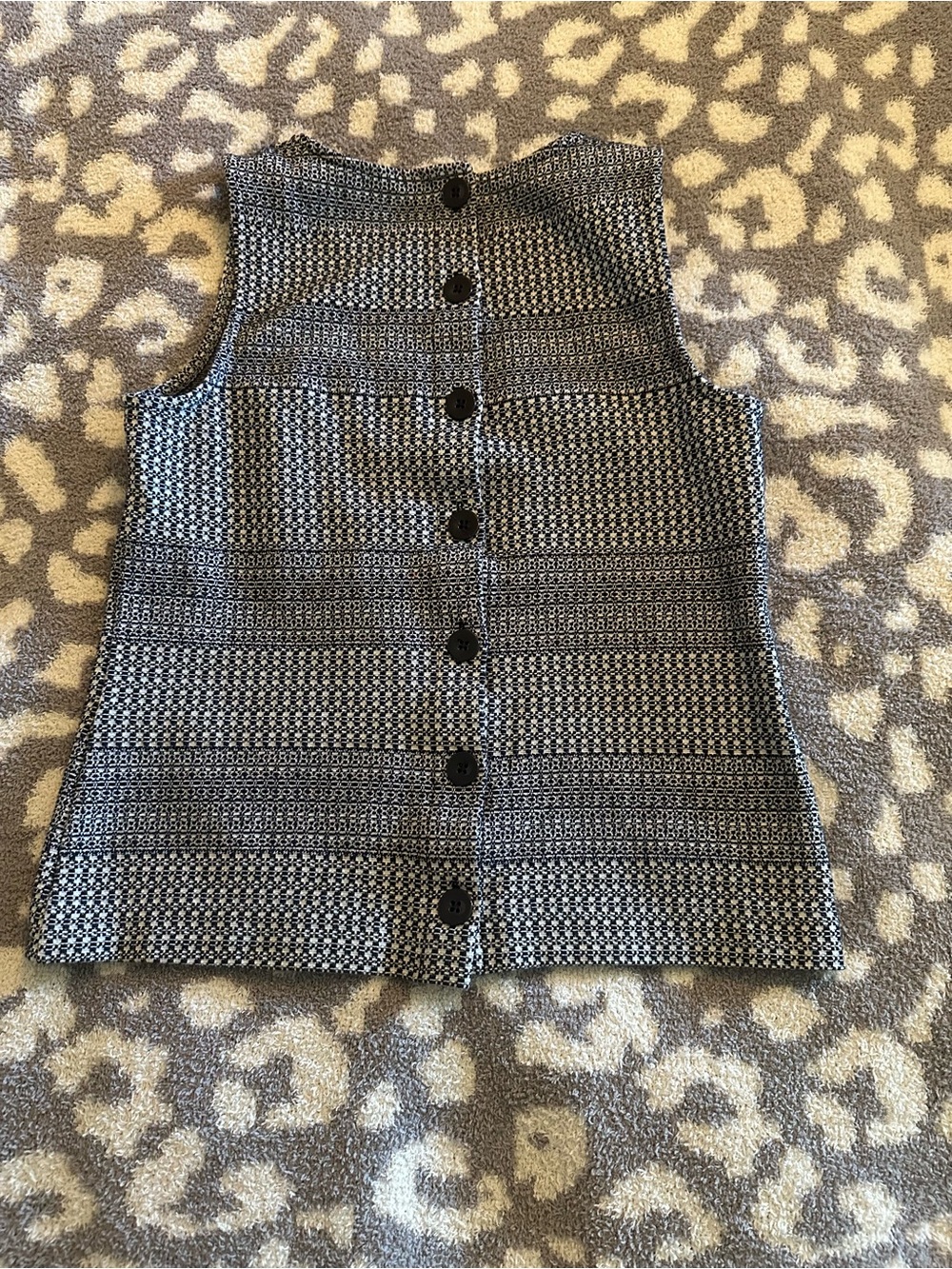 Banana Republic Button-back Knit Top, Size XS